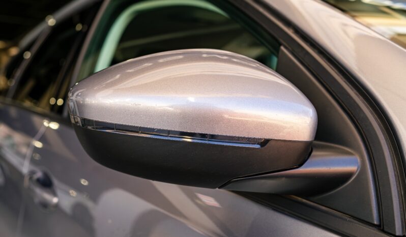 
								PEUGEOT 308 (L) 5P/SW (17-21) 2019 lleno									