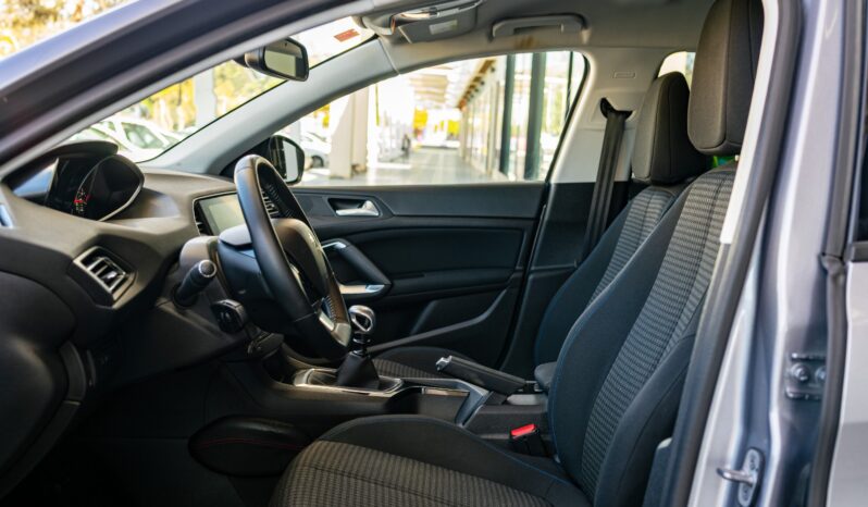 
								PEUGEOT 308 (L) 5P/SW (17-21) 2019 lleno									