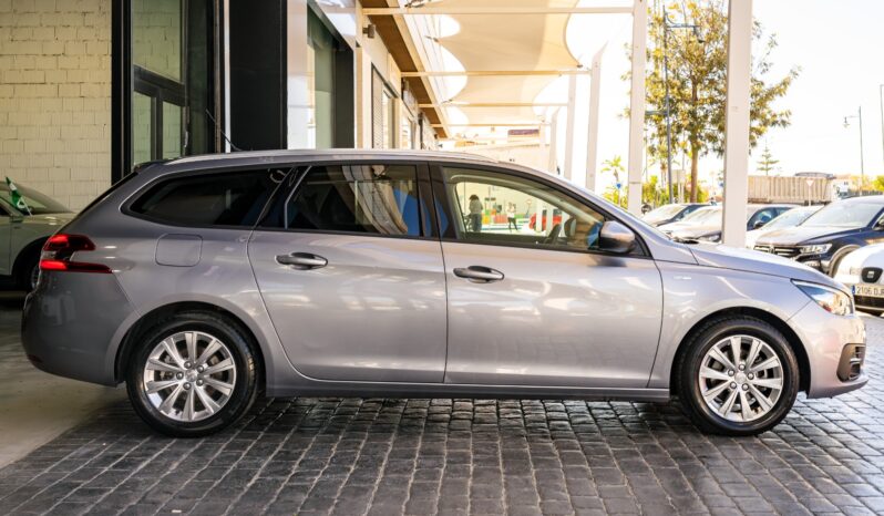 
								PEUGEOT 308 (L) 5P/SW (17-21) 2019 lleno									