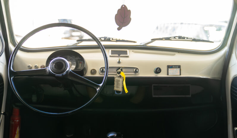 
								SEAT 600-E 1972 lleno									