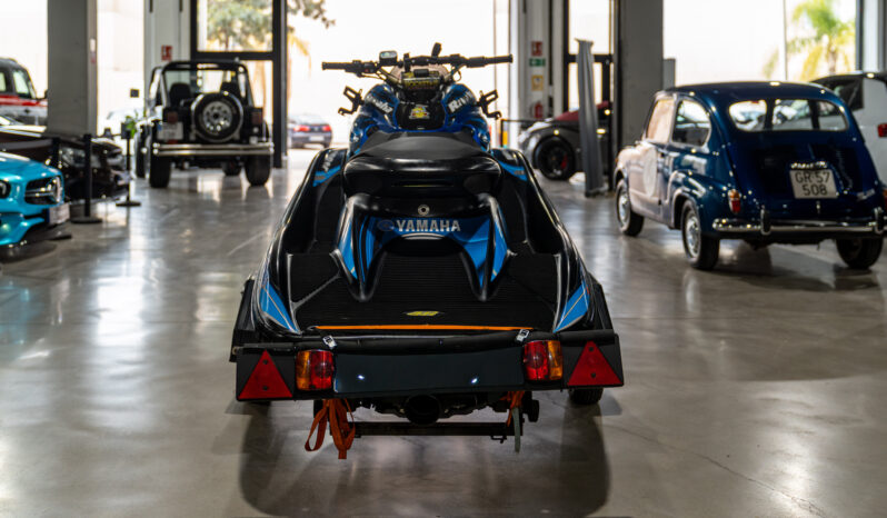 
								YAMAHA WAVE RUNNER GP 1300 2003 lleno									