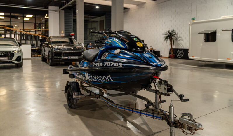 
								YAMAHA WAVE RUNNER GP 1300 2003 lleno									