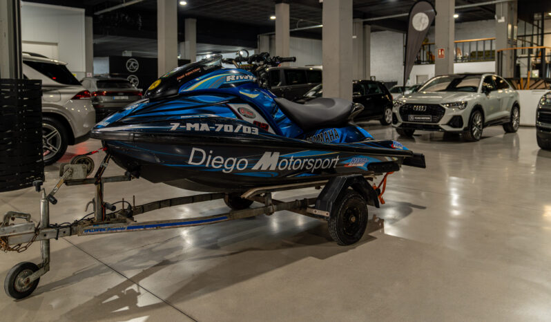 
								YAMAHA WAVE RUNNER GP 1300 2003 lleno									