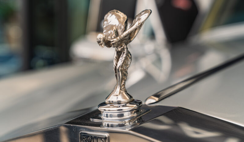 
								ROLLS ROYCE SILVER SHADOW II 1980 lleno									