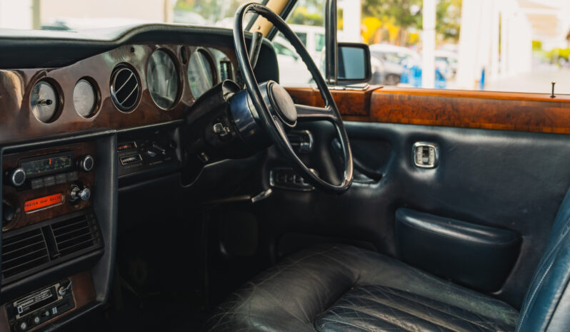 
								ROLLS ROYCE SILVER SHADOW II 1980 lleno									