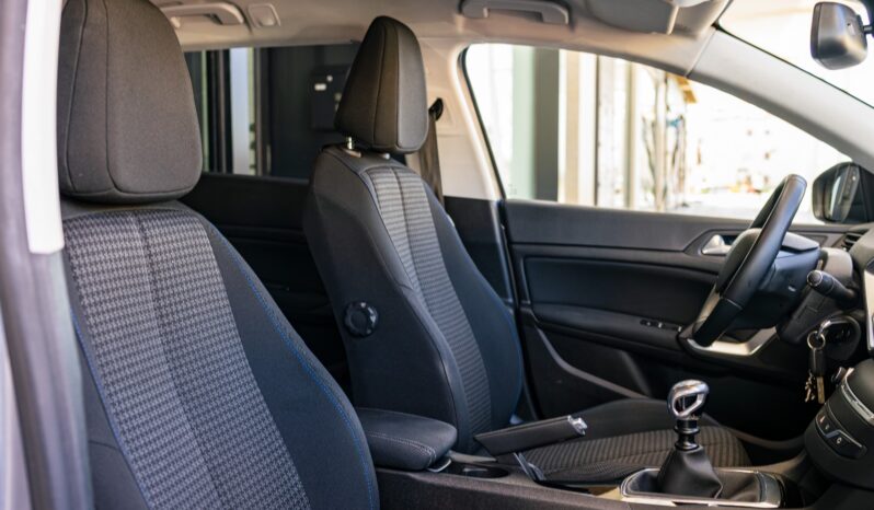 
								PEUGEOT 308 (L) 5P/SW (17-21) 2019 lleno									