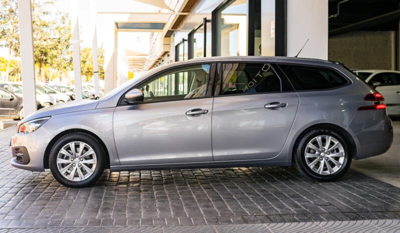 
								PEUGEOT 308 (L) 5P/SW (17-21) 2019 lleno									