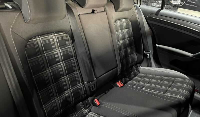 
								VOLKSWAGEN GOLF VII (AU) 3/5P/VAR (16-20) 2018 lleno									