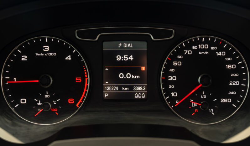 
								AUDI Q3 (8U) 5P (11-15) 2013 lleno									