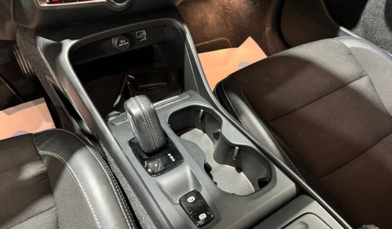 
								VOLVO XC40 (XZ) (18-) 2019 lleno									