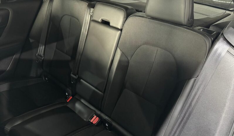 
								VOLVO XC40 (XZ) (18-) 2019 lleno									