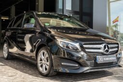 MERCEDES B180 2015