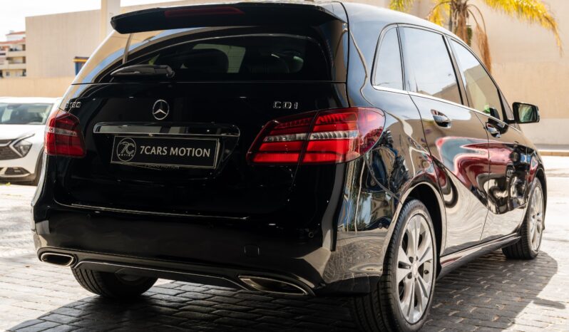 
								MERCEDES B180 2015 lleno									