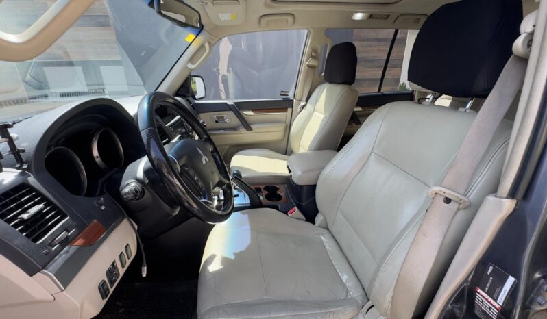 
								MITSUBISHI MONTERO 2008 lleno									