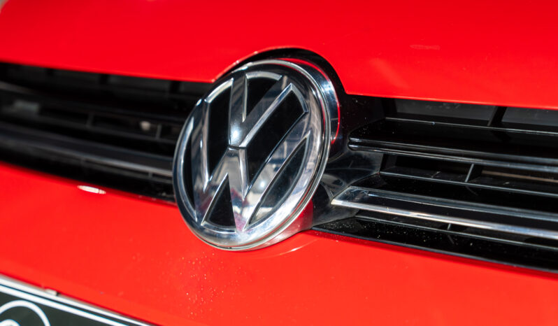 
								VW GOLF 2016 lleno									