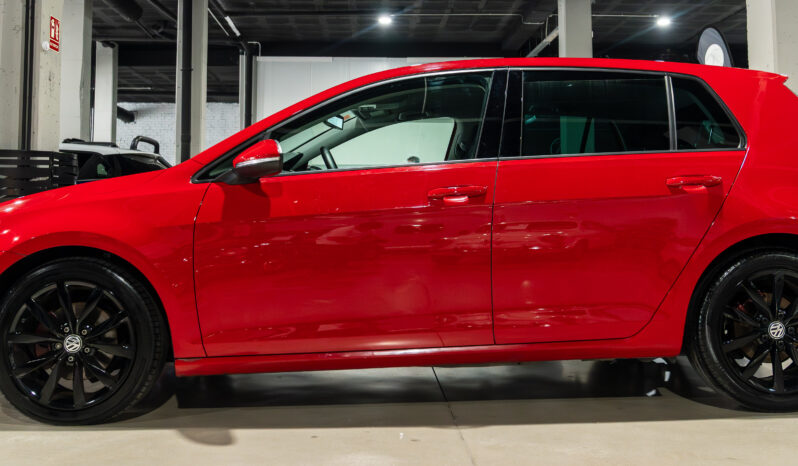 
								VW GOLF 2016 lleno									