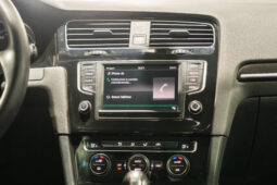 
										VW GOLF 2016 lleno									