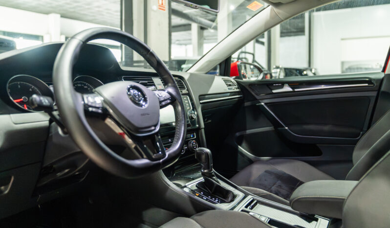 
								VW GOLF 2016 lleno									