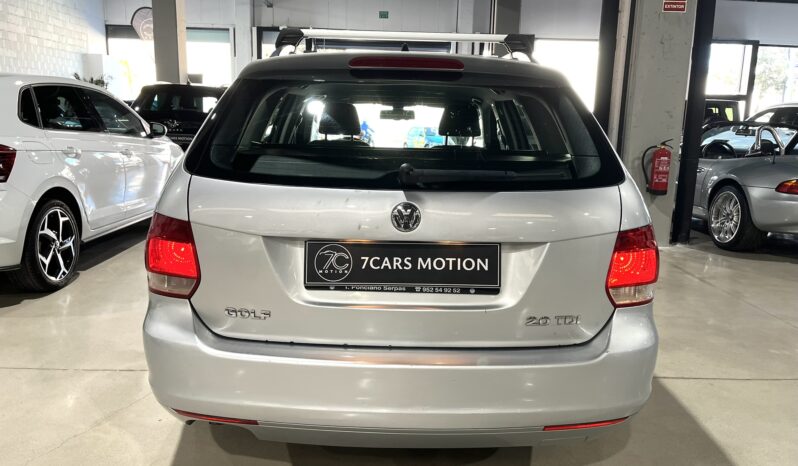 
								VOLKSWAGEN GOLF 2009 lleno									