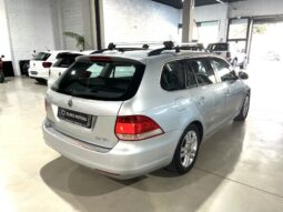 
										VOLKSWAGEN GOLF 2009 lleno									