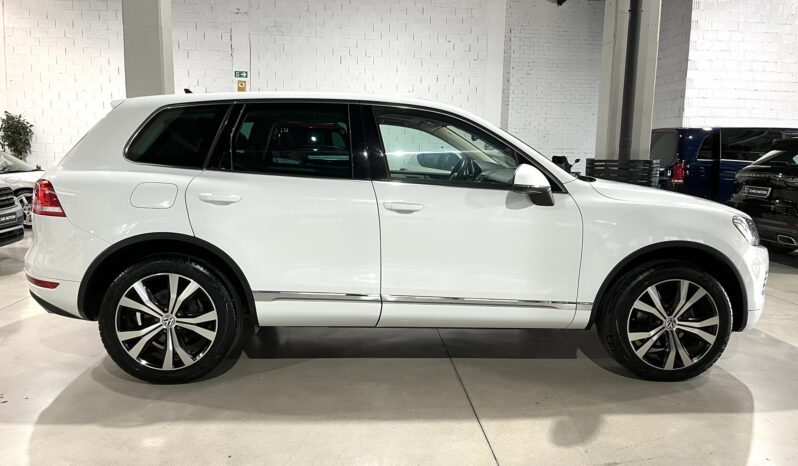 
								VOLKSWAGEN TOUAREG (7P) 5P (10-14) 2012 lleno									