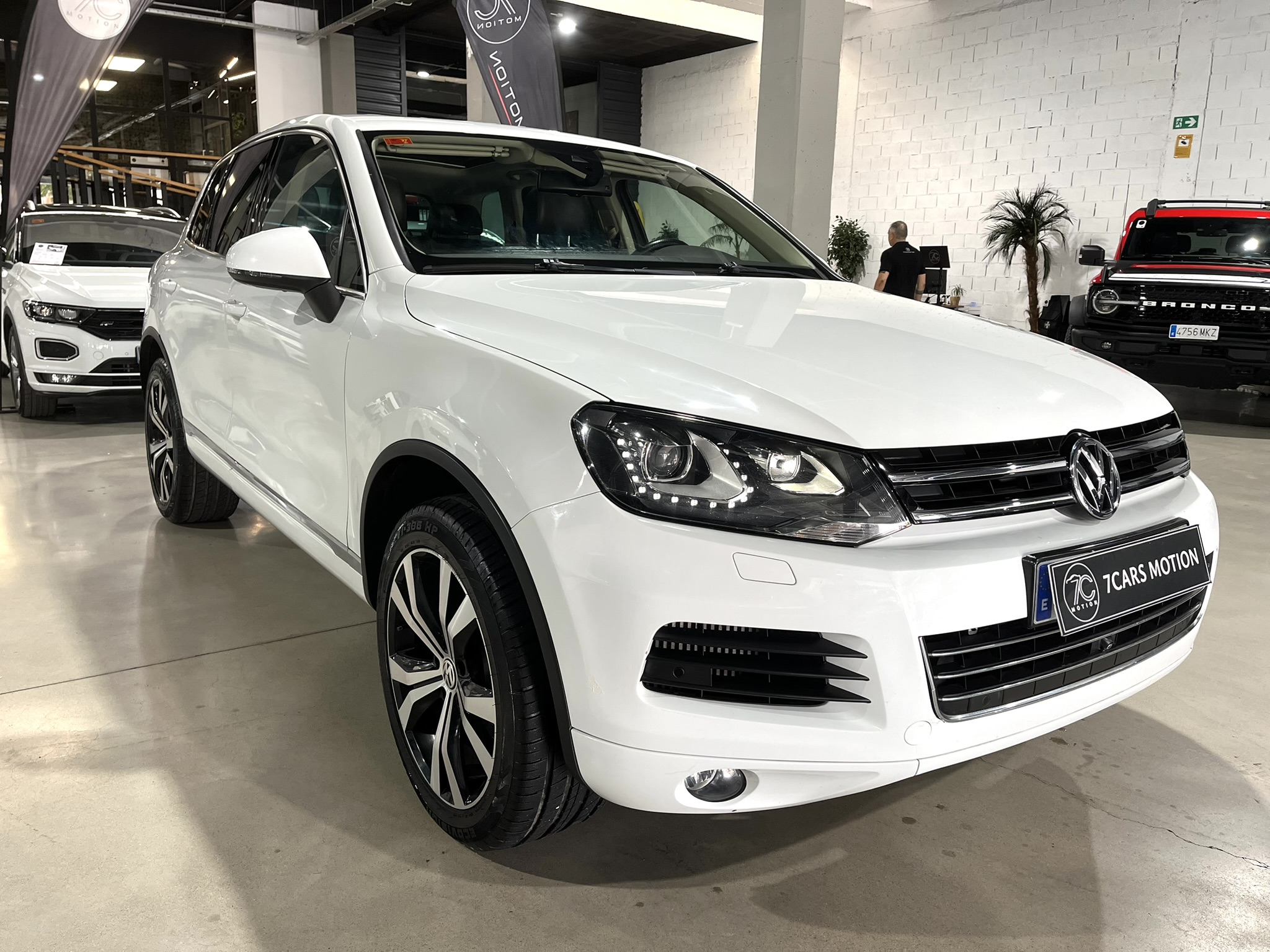 VOLKSWAGEN TOUAREG (7P) 5P (10-14) 2012