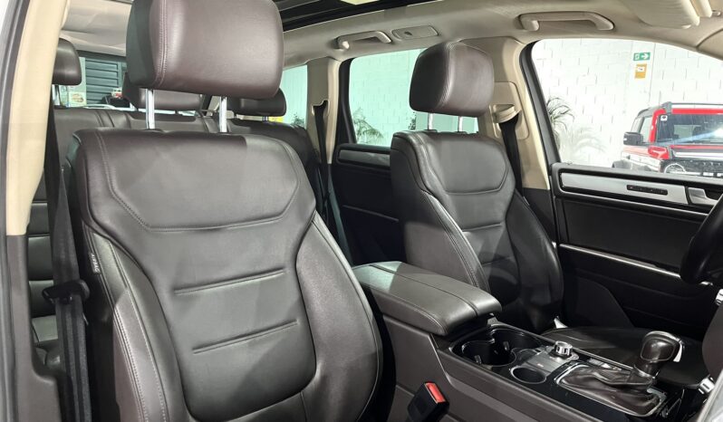 
								VOLKSWAGEN TOUAREG (7P) 5P (10-14) 2012 lleno									