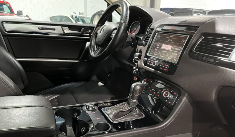 
								VOLKSWAGEN TOUAREG (7P) 5P (10-14) 2012 lleno									