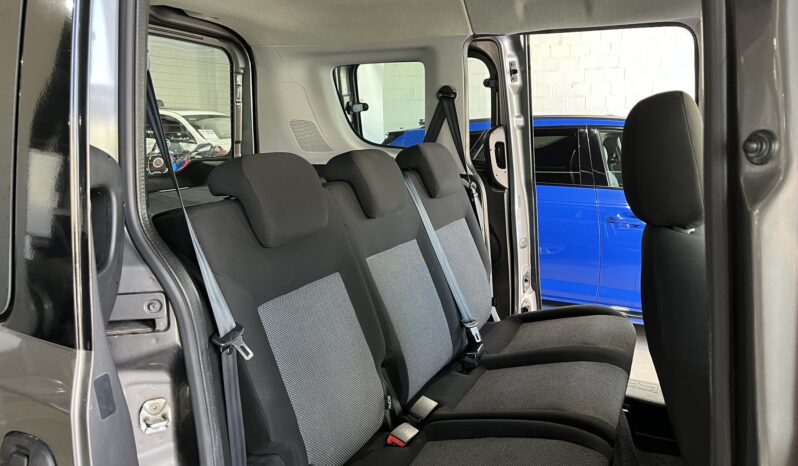 
								FIAT DOBLO (152/263) (15-23) 2016 lleno									