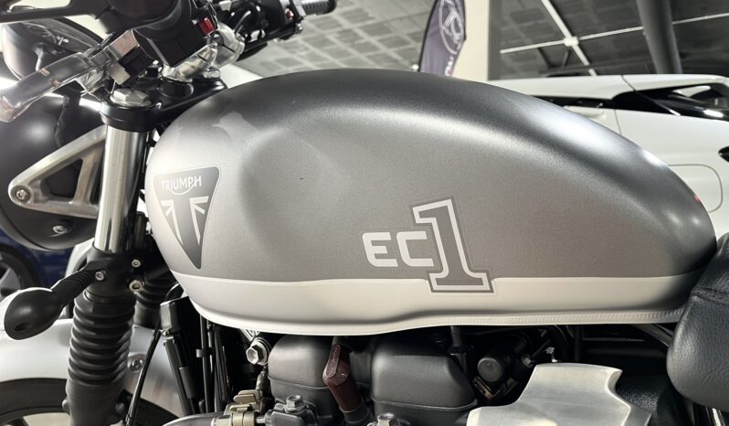 
								TRIUMPH STREET TWIN 0 lleno									
