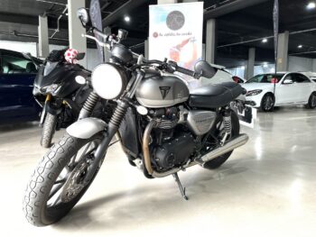 TRIUMPH STREET TWIN 0