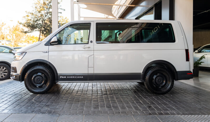 
								VOLKSWAGEN TRANSPORTER COMBI (7H) (15-19) 2017 lleno									