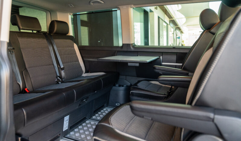 
								VOLKSWAGEN TRANSPORTER COMBI (7H) (15-19) 2017 lleno									