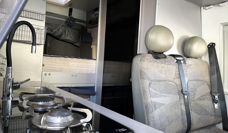 
								RENAULT R.V.I MASTER 2006 lleno									