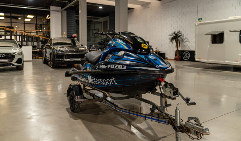 
								YAMAHA WAVE RUNNER GP 1300 2003 lleno									