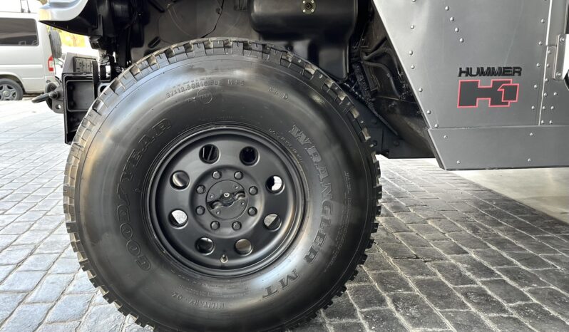 
								HUMMER H1 1997 lleno									