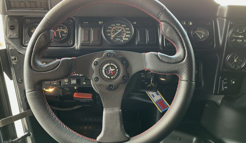
								HUMMER H1 1997 lleno									