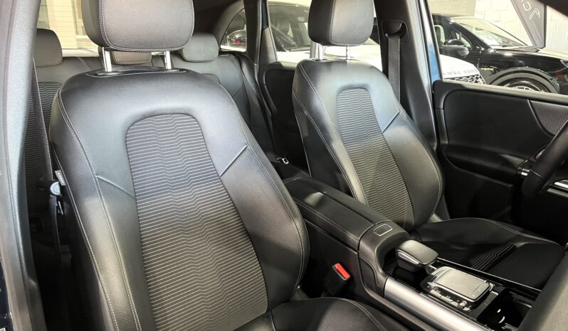 
								MERCEDES-BENZ CLASE B 2021 lleno									