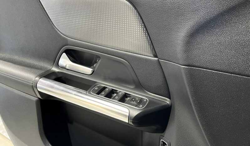 
								MERCEDES-BENZ CLASE B 2021 lleno									