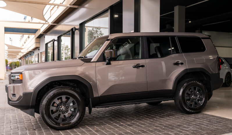 
								TOYOTA LAND CRUISER (250) 5P (24-) 2025 lleno									
