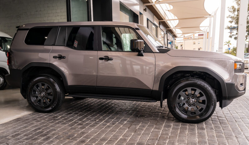 
								TOYOTA LAND CRUISER (250) 5P (24-) 2025 lleno									