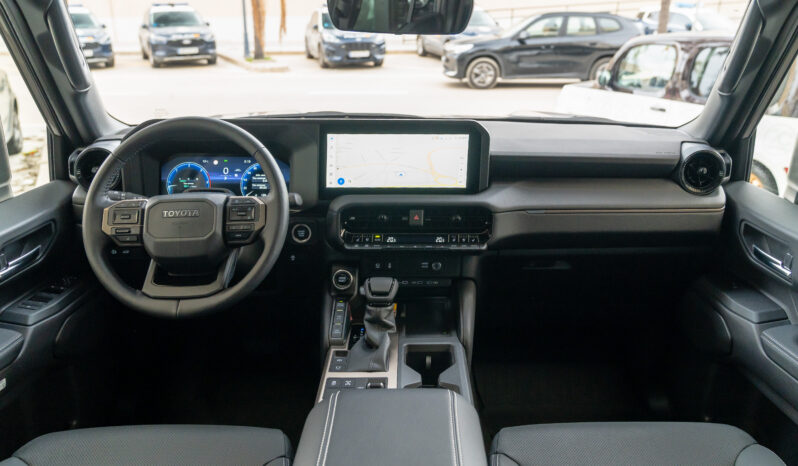 
								TOYOTA LAND CRUISER (250) 5P (24-) 2025 lleno									