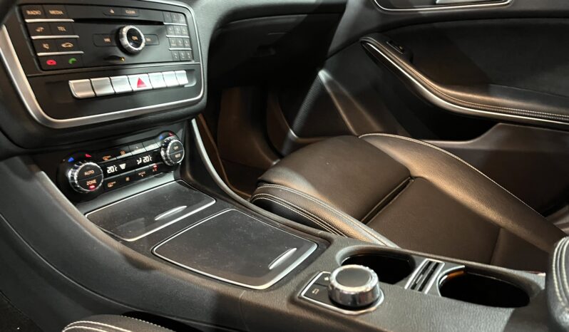 
								MERCEDES BENZ CLASE CLA (C 117) 4P (16-19) 2019 lleno									