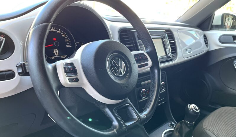 
								VOLKSWAGEN BEETLE (16) 3P (11-16) 2012 lleno									