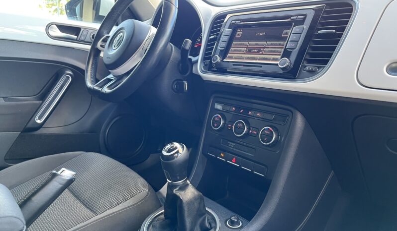 
								VOLKSWAGEN BEETLE (16) 3P (11-16) 2012 lleno									