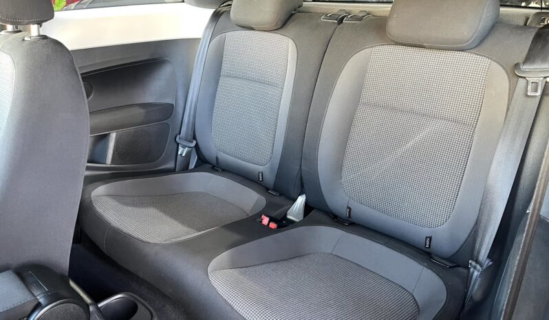 
								VOLKSWAGEN BEETLE (16) 3P (11-16) 2012 lleno									