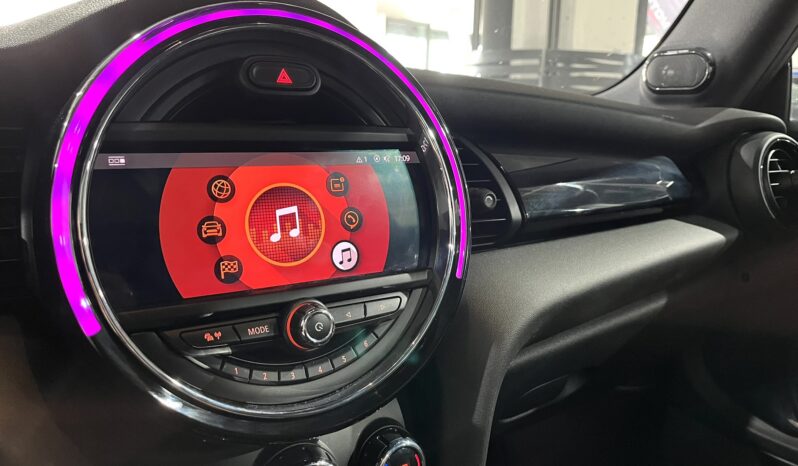 
								MINI MINI (F56) 3P (13-21) 2020 lleno									