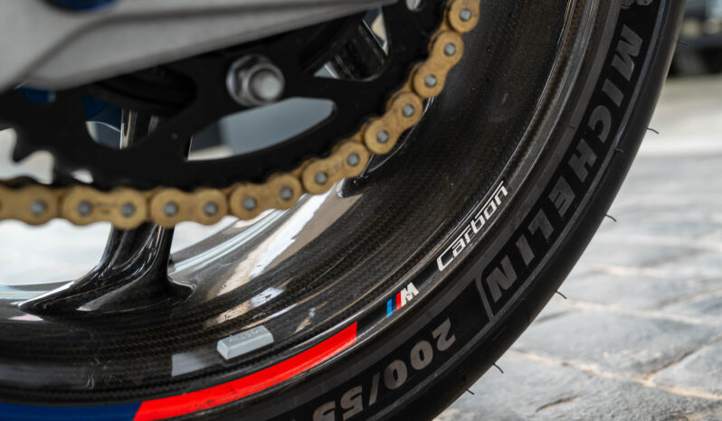 
								BMW M 1000 RR 2024 lleno									