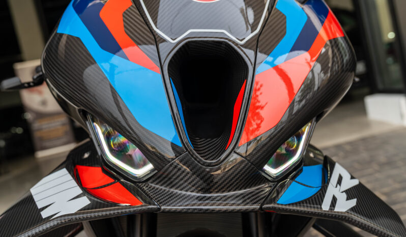 
								BMW M 1000 RR 2024 lleno									