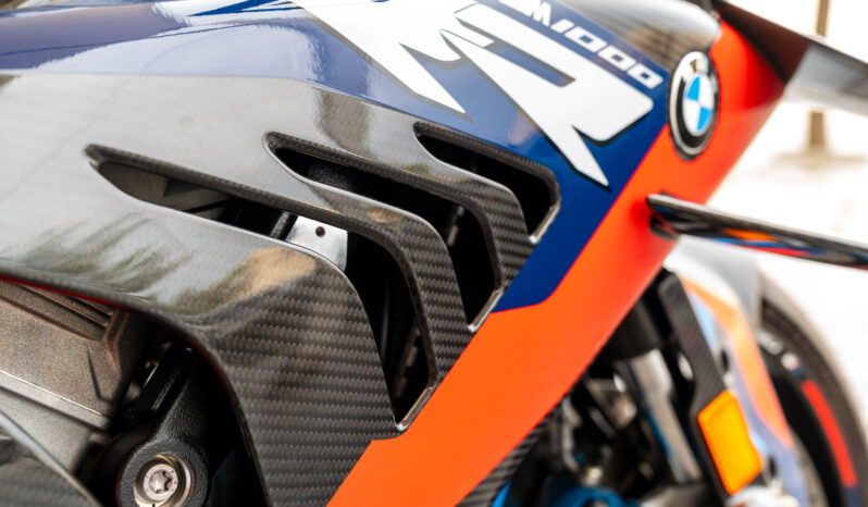 
								BMW M 1000 RR 2024 lleno									